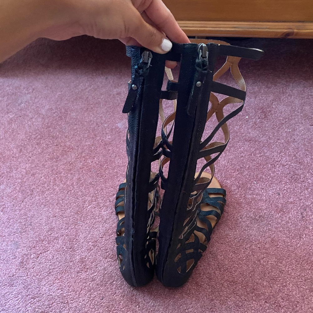 Gentle Souls Black Gladiator Sandals - Size 7.5 - Picture 6 of 14